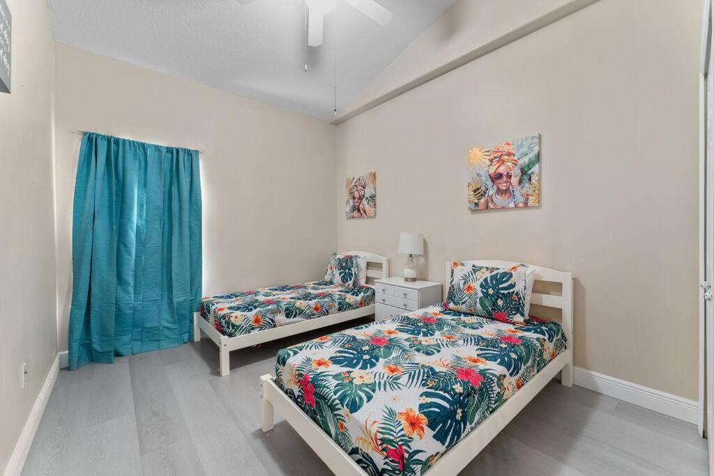 Poolside Orlando Oasis Villa Bagian luar foto