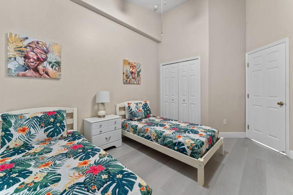 Poolside Orlando Oasis Villa Bagian luar foto