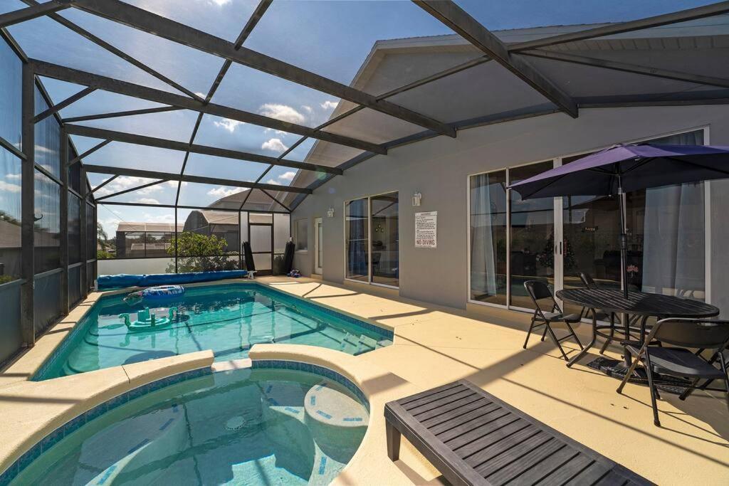 Poolside Orlando Oasis Villa Bagian luar foto